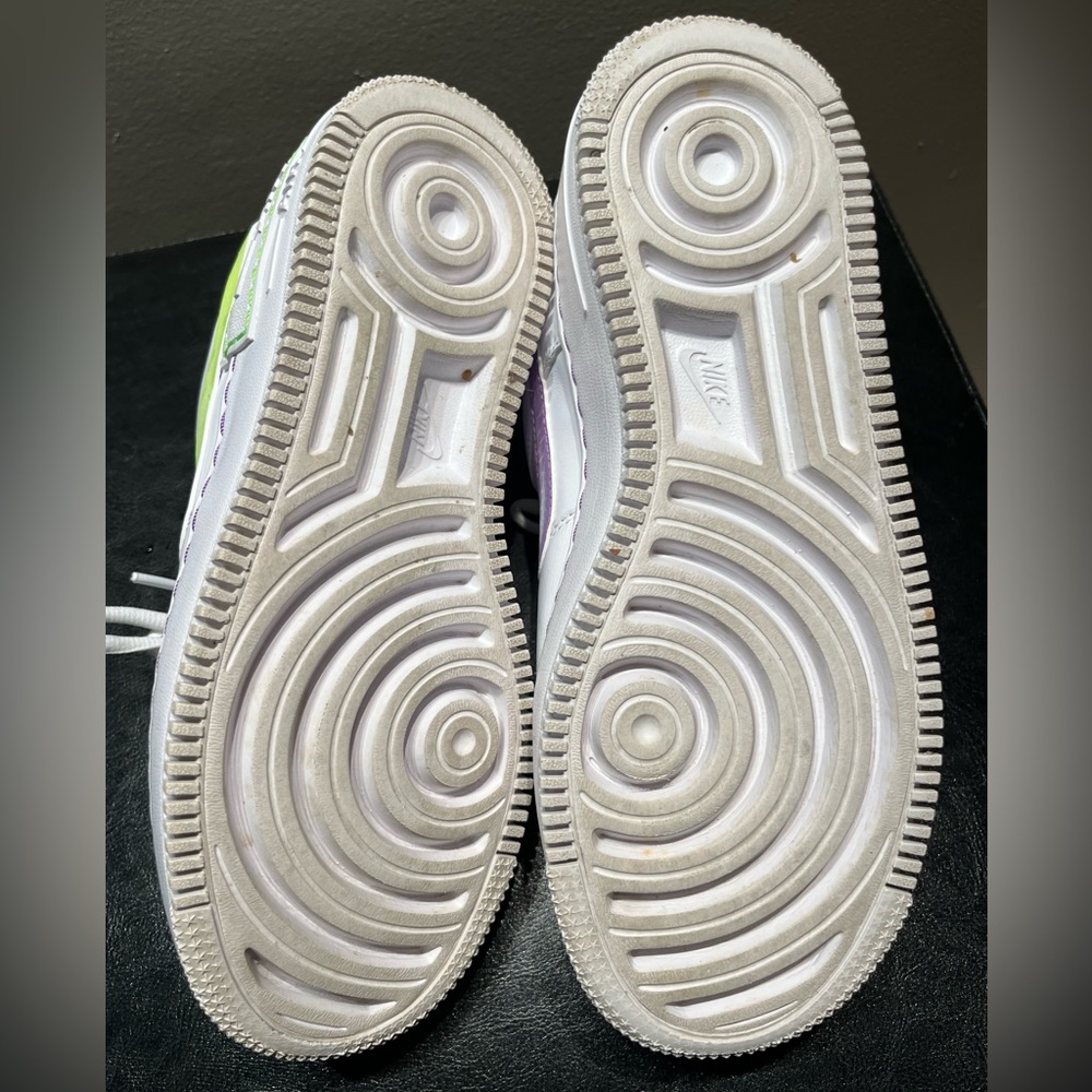 Nike Air Force 1, women’s size 7, purple/green accents - Picture 6 of 6